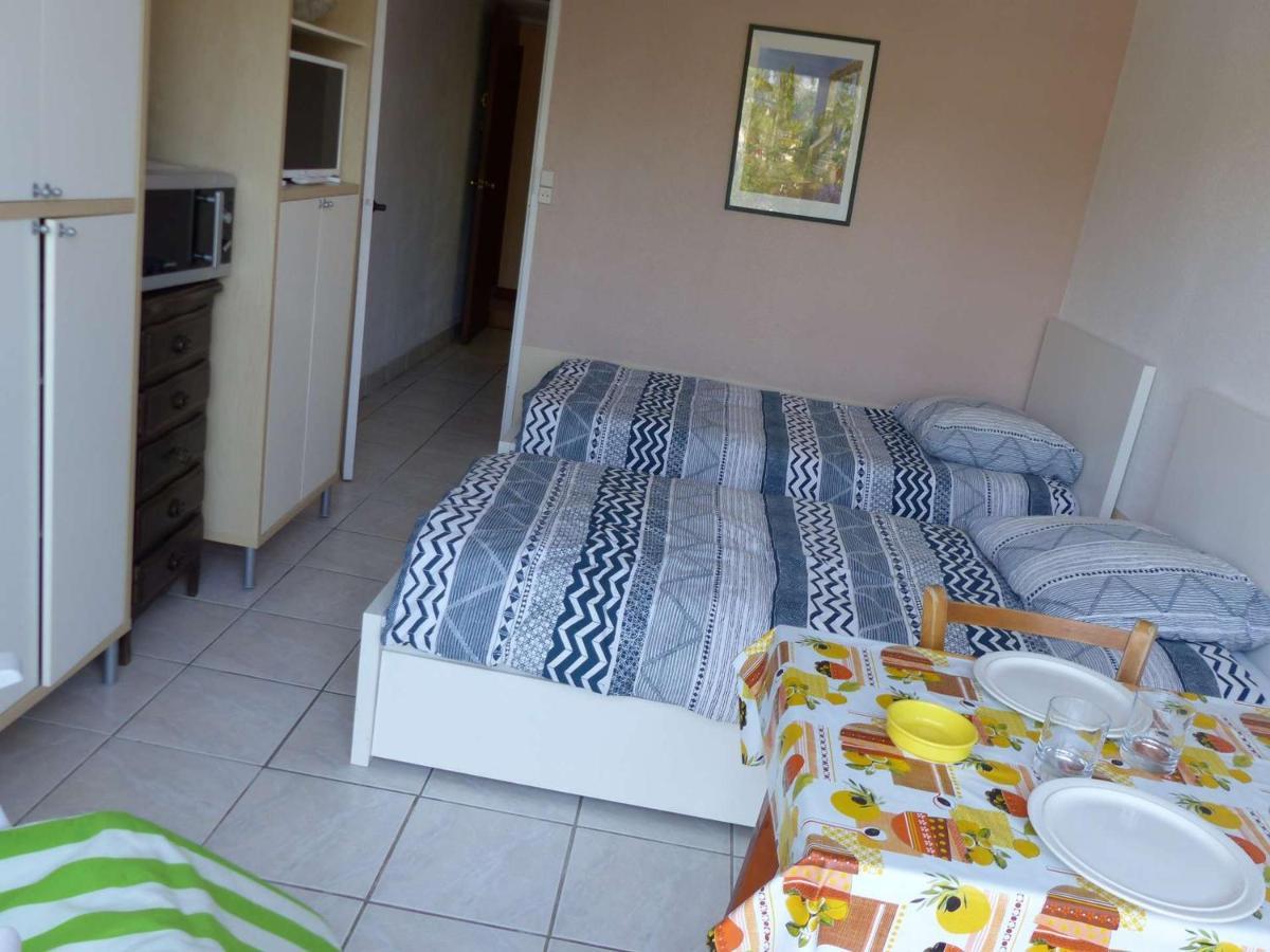 Studio Cosy Avec Tv Et Cuisine Equipee, Bord De Mer Le Lavandou - Fr-1-308-34 Kültér fotó