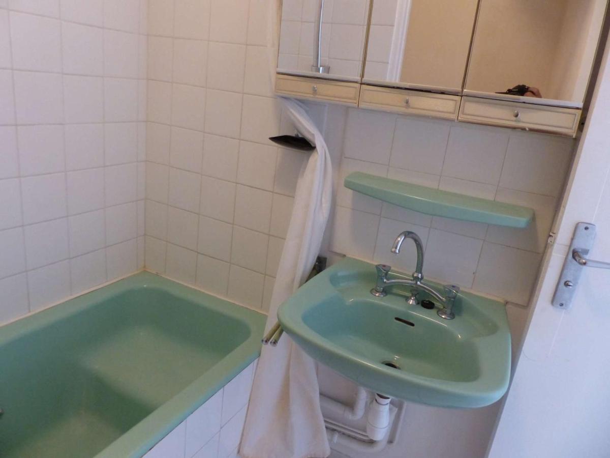 Studio Cosy Avec Tv Et Cuisine Equipee, Bord De Mer Le Lavandou - Fr-1-308-34 Kültér fotó
